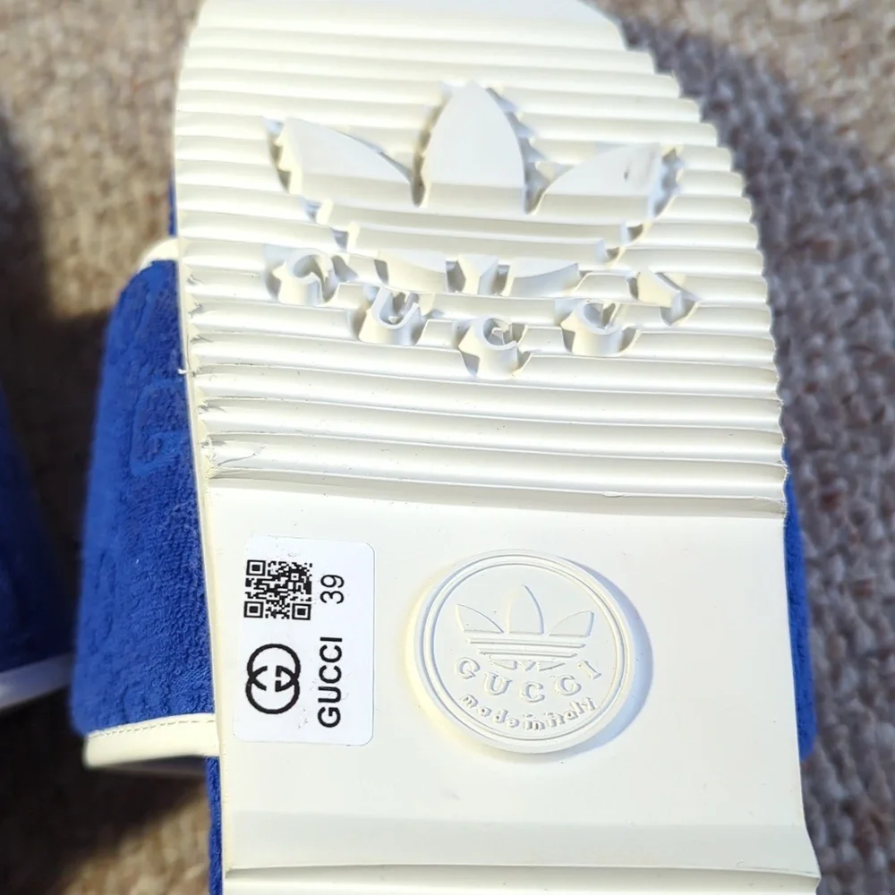 GUCCI x ADIDAS- New 2022 Magic Sponge Slides, Size US-9